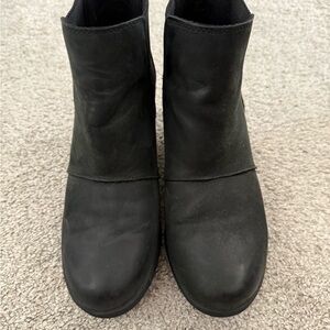 Sorel Black Ankle Booties